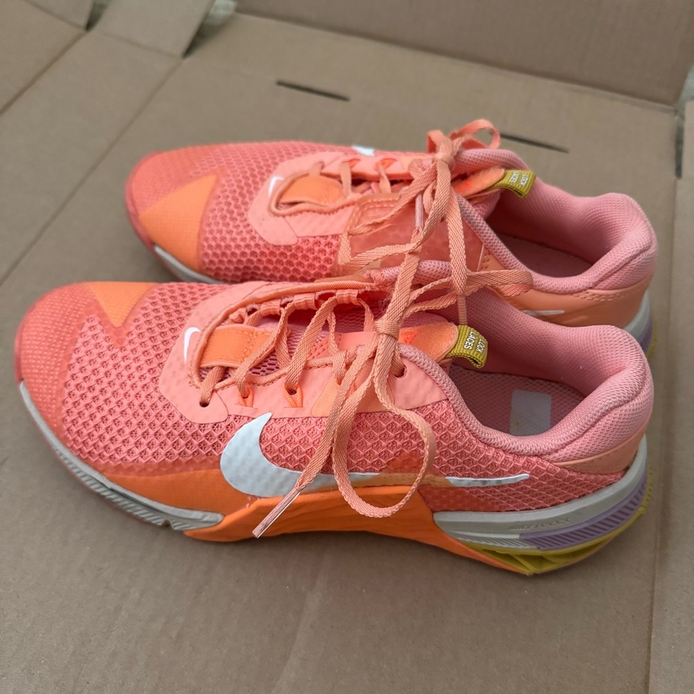 Nike Metcon 7 Lifting/Training Shoes US 6